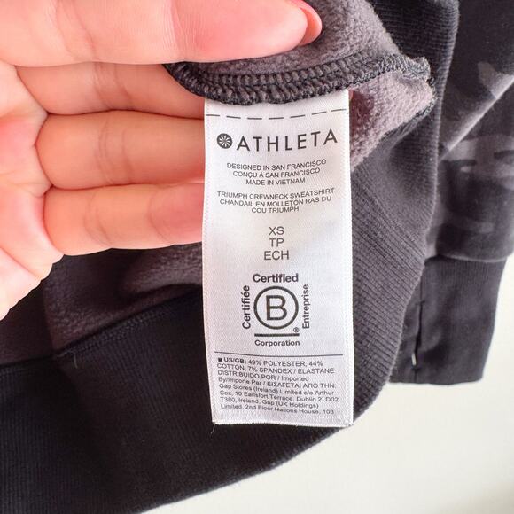 Athleta Black + Grey Camo Print Triumph Crewneck Sweatshirt - XS - Picture 4 of 6